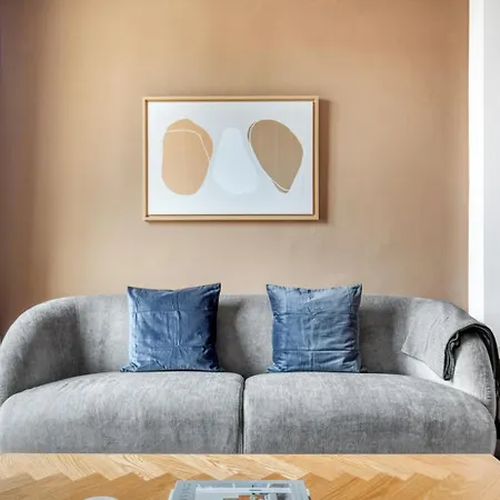 Blueground Antiga Esquerra De Leixamplebalcony Bcn-81 Апартаменты