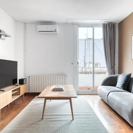 Blueground Antiga Esquerra De Leixamplebalcony Bcn-81 Апартаменты